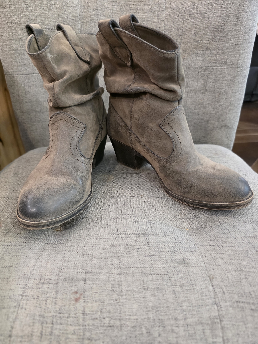 Rocket Dog Girls Sheriff Vintage BrWomen's Slouch Suede Ankle Boots - Gray